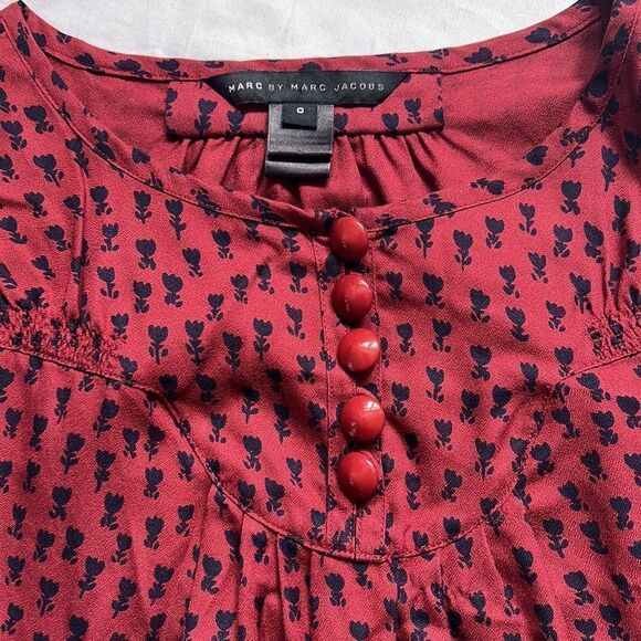 ⭐️MARC Jacobs Tulip Print Blouse⭐️ - Picture 2 of 5